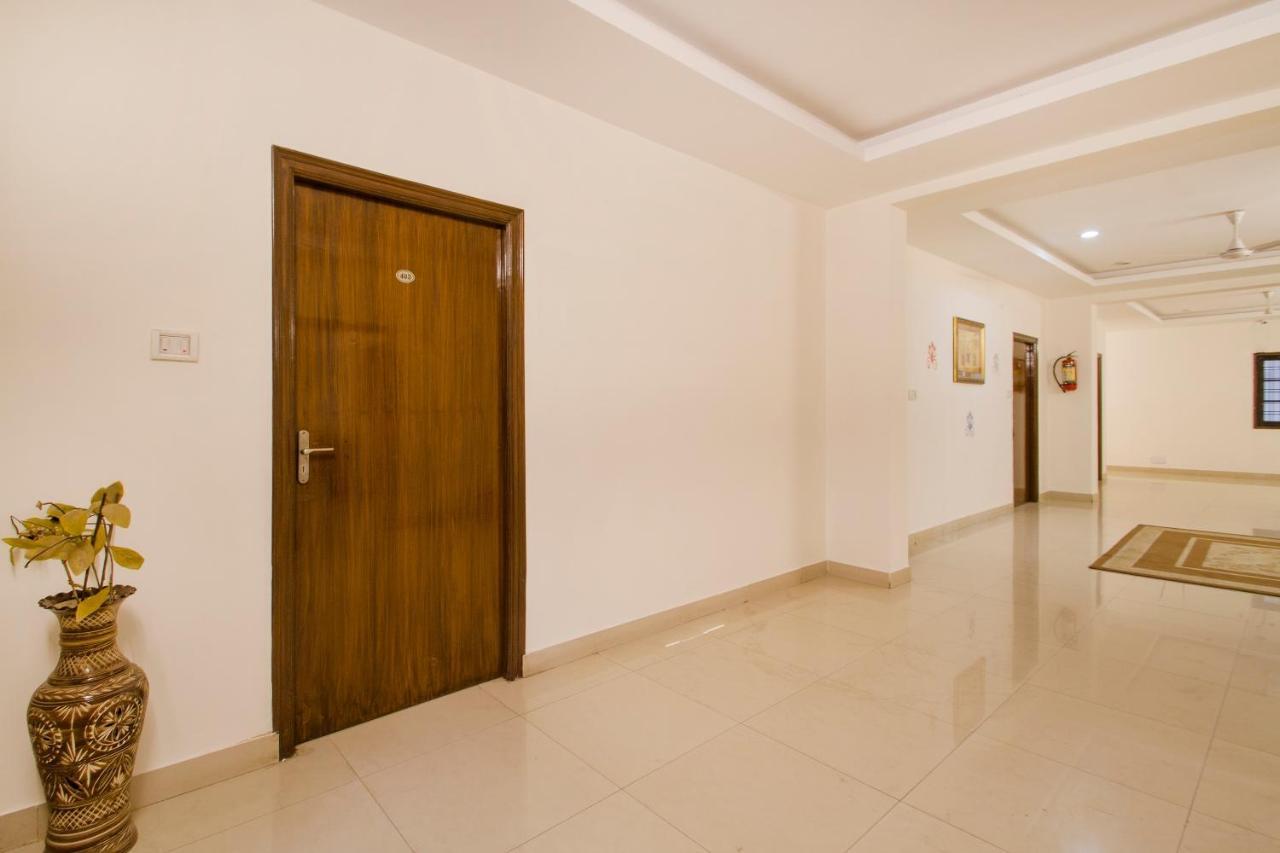 Vaccinated Staff - Oyo 11400 The Down Town Suites Hyderabad Exterior foto