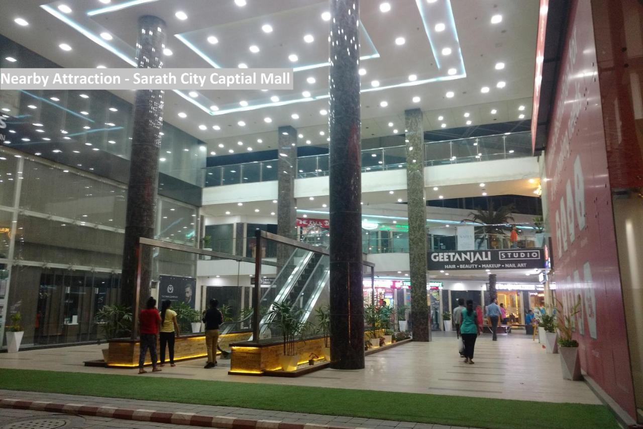 Vaccinated Staff - Oyo 11400 The Down Town Suites Hyderabad Exterior foto